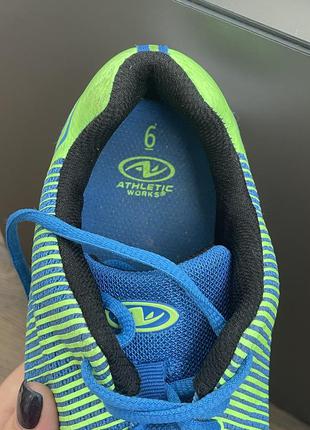 Кроссовки 9