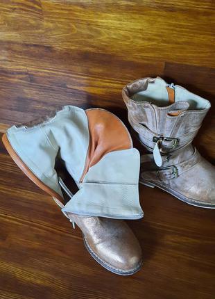 Сапоги полусапоги ботинки зототые с эффектом состаривания  italy натуральная кожа размер 398 фото