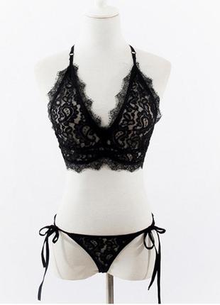 Комплект женского кружевного нижнего белья  в чёрном цвете7 фото