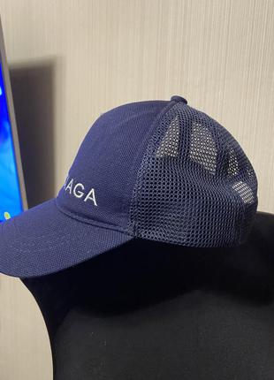 Темно синя кепка з сіткою