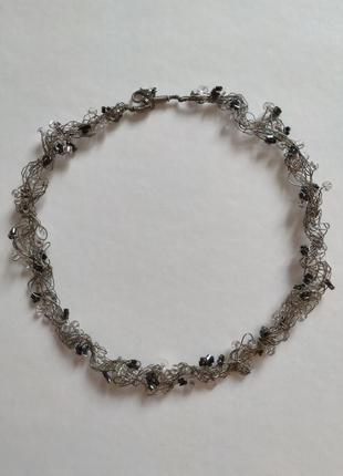 Дизайнерский чокер, колье, ожерелье, бусы, намисто из чешского бисера и стекляруса в цвете пнтичное серебро3 фото