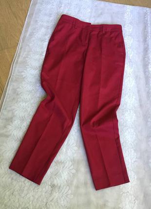 Стильні якісні укорочені брюки капрі next tailoring котон малинові2 фото