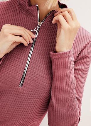 Гольфик коралового кольору в рубчик, на замочку, водолазка лапша