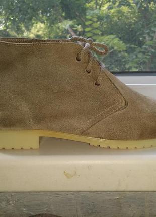 Светлые замшевые деми ботинки мокасины туфли на шнуровке travelling light  натуральная кожа