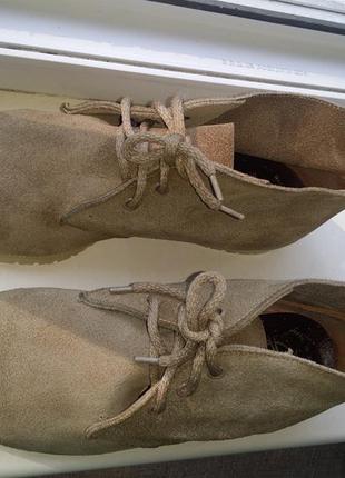 Светлые замшевые деми ботинки мокасины туфли на шнуровке travelling light  натуральная кожа8 фото