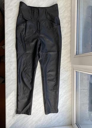 Чорні шкіряні штани штани розмір хс с висока посадка