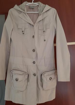 Бежевий світлий пісочний тренч плащ з капюшоном і кишенями