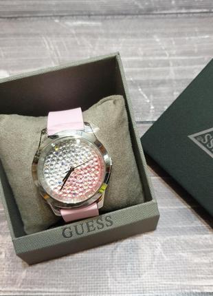 Часы guess