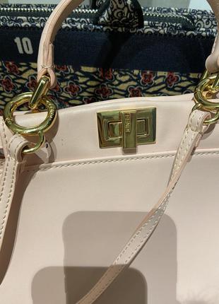 Шикарна сумка шкіряна fendi peekaboo люкс8 фото