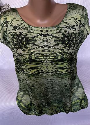 Стильна футболка блуза