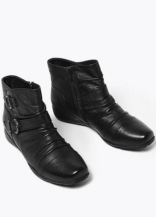 Комфортные добротные ботинки из мягкой кожи от footglove