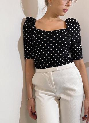 Блуза в горошек с объёмными плечами плечи-фонариком1 фото