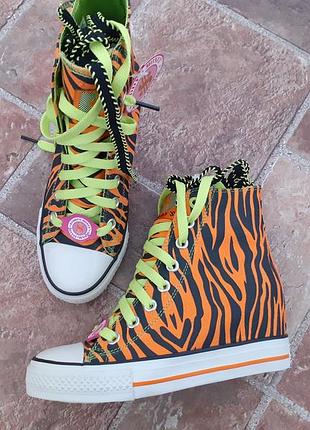 Яркие сникерсы кеды на танкетке, кроссовки, сникерсы, из сша на маленькую ножку, р. 35