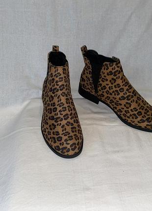 Чобітки *primark * р. 37 ( 24.00 см)