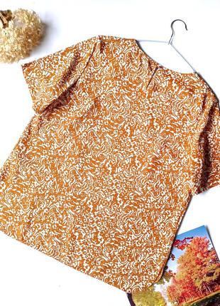 🆂🅰🅻🅴 нова гірчична блуза по типу футболки у квітковий принт, горчичная блуза с цветочками primark3 фото
