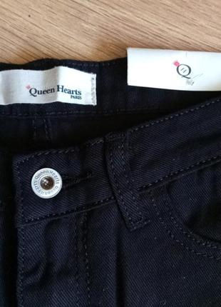 Новые чёрные джинсы рваные котон queen hearts paris.7 фото