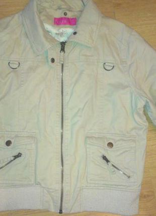 Коттоновая натуральна куртка кремова