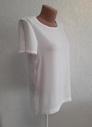 Классическая белая  футболка  - блузка