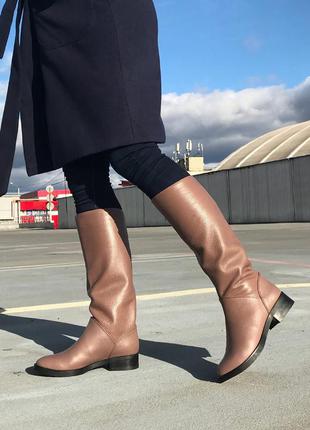 Сапоги кожаные на низком ходу, без каблука, на худенькую ножку