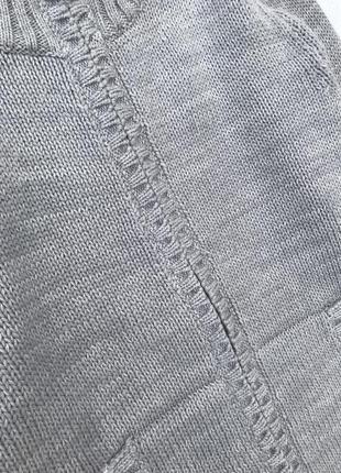 Світер на замку 2