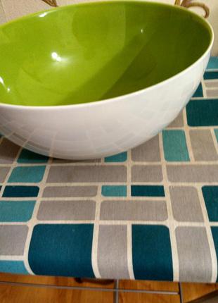 Фарфоровый салатник