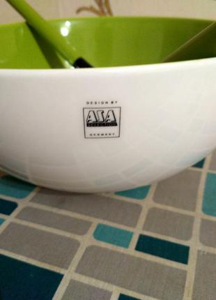 Фарфоровый салатник