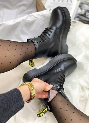 Женские черные ботинки  dr. martens2 фото