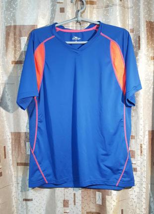 Футболка спортивна