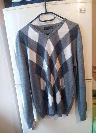 Стильний светр від zara