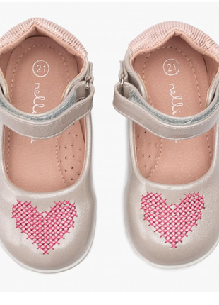 Туфли ( босоножки) сердечки