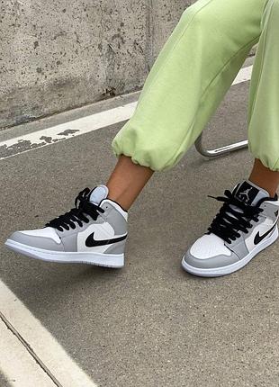 Кроссовки женские Кроссовки женские подростковые nike air jordan 1 white&black 36-41 high (с мехом)3 фото
