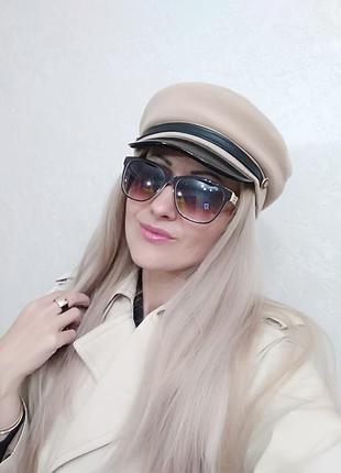 Кашемировая кепки. кепка с лаковым козырьком. капитанка. тренд.