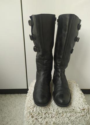 Португальські шкіряні чоботи,38раз.