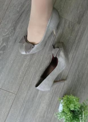 Шикарные вечерние текстиль бежевые коричневые туфли с аккуратным бантиком на платформе каблук6 фото