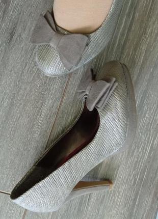 Шикарные вечерние текстиль бежевые коричневые туфли с аккуратным бантиком на платформе каблук7 фото