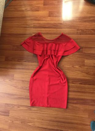 Платье короткое красное