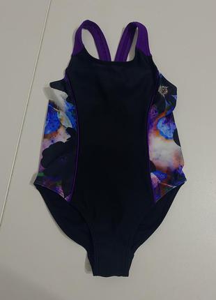 Спортивный купальник для бассейна