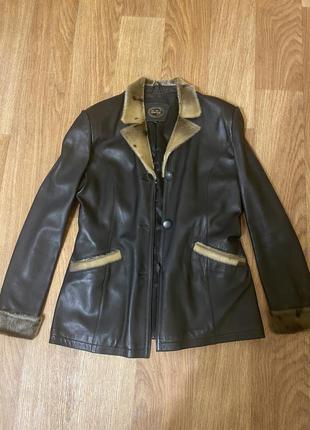 Шкіряна куртка