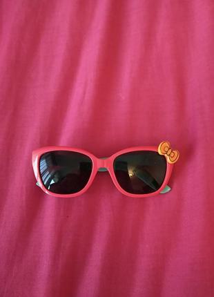 Солнечные очки с бантиком1 фото