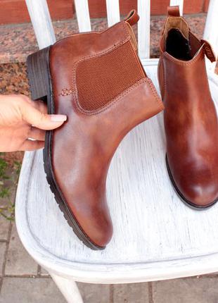 Коричневые ботинки челси кожа