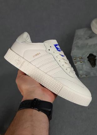 Прекрасные женские кроссовки adidas samba бежевые