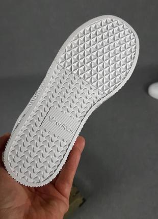 Идеальные классические женские кроссовки adidas samba белые10 фото