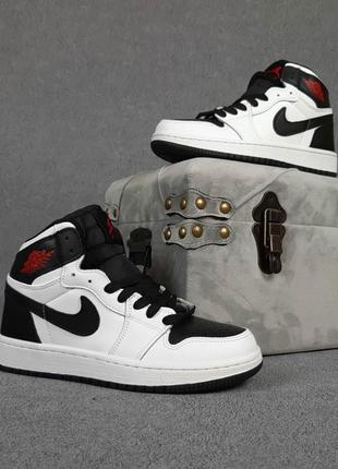 Классные женские высокие кроссовки nike air jordan 1  белые с чёрным3 фото