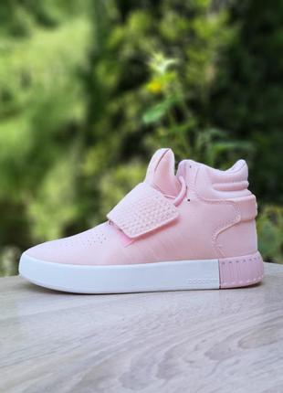 Ніжні жіночі високі кросівки adidas tubular invader пудрові ніжно-рожеві