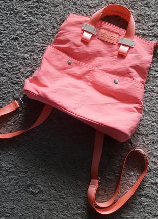 Оригінал.фірмовий,яскравий,стильний сумка-рюкзак місті1 фото