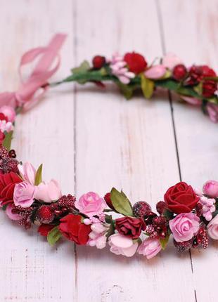Вінок вінок з квітами рожево-бордовий3 фото