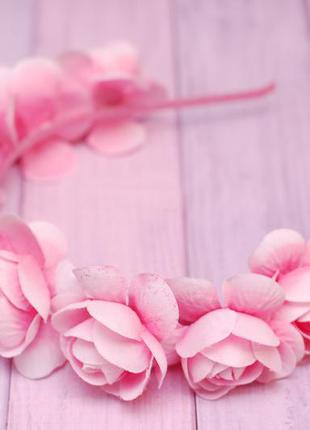 Обруч ободок с розовыми цветами1 фото