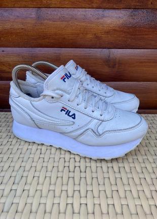 Fila кросівки оригінал 37 розмір на платформі