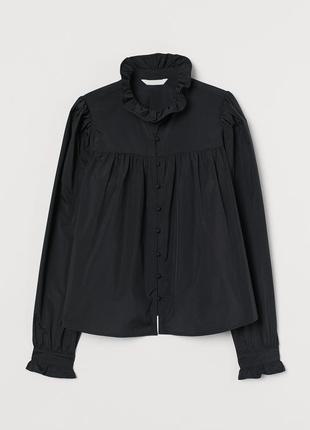 Новая блуза из интересной ткани h&m.