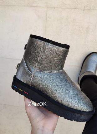 Серебристые угги эко кожаные низкие короткие ботинки зимние сапоги3 фото